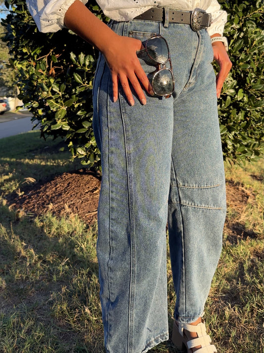 Basic Barrel Jeans